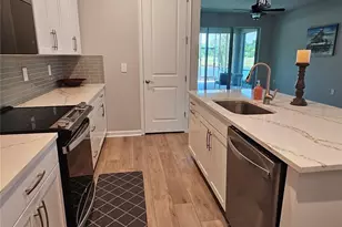 3776 Maxwell Park Dr, Sun City Center, FL 33573 - Photo 12