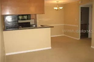 209 Lake Brook Cir, Brandon, FL 33511 - Photo 4