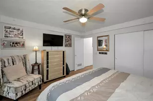 4325 58th Way N, Kenneth City, FL 33709 - Photo 18
