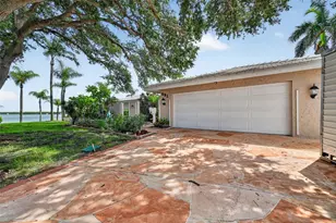 891 Island Way, Clearwater Beach, FL 33767 - Photo 48