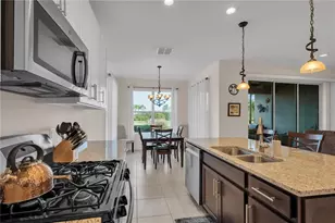 15433 Santa Pola Dr, Wimauma, FL 33598 - Photo 12