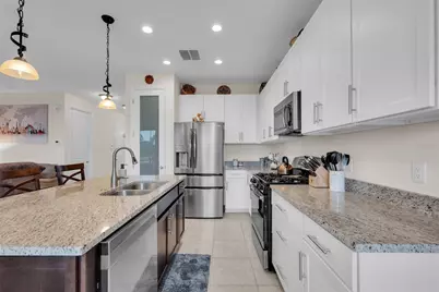 15433 Santa Pola Drive, Wimauma, FL 33598 - Photo 14