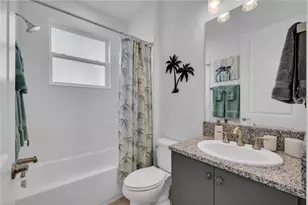 15433 Santa Pola Dr, Wimauma, FL 33598 - Photo 20