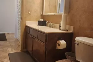 2132 Lakewood Club Dr S, Saint Petersburg, FL 33712 - Photo 20