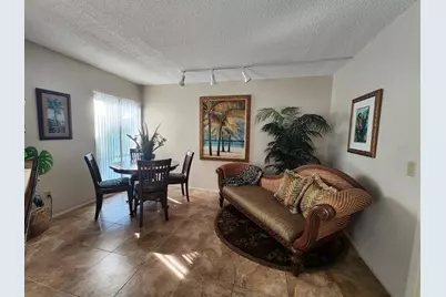 2132 Lakewood Club Drive S #8B, Saint Petersburg, FL 33712 - Photo 10