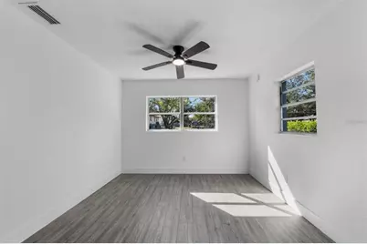 541 E Lime Street, Tarpon Springs, FL 34689 - Photo 16