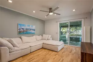 4507 S Oak Dr, Tampa, FL 33611 - Photo 8