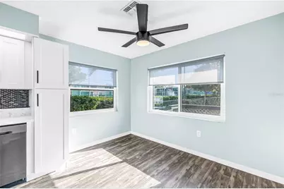 9049 Antigua Drive, Seminole, FL 33777 - Photo 18