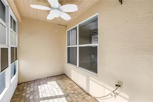 9049 Antigua Dr, Seminole, FL 33777 - Photo 20