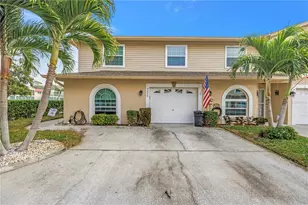 9049 Antigua Dr, Seminole, FL 33777 - Photo 2