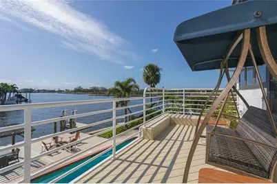 3901 13th Way NE, Saint Petersburg, FL 33703 - Photo 24