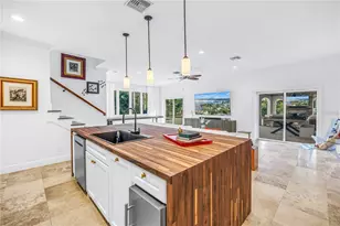 145 Bay Point Dr NE, Saint Petersburg, FL 33704 - Photo 24