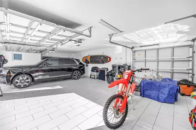 145 Bay Point Drive NE, Saint Petersburg, FL 33704 - Photo 8