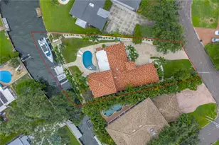 145 Bay Point Dr NE, Saint Petersburg, FL 33704 - Photo 1