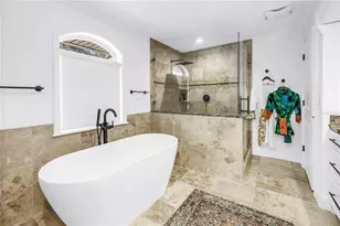 145 Bay Point Dr NE, Saint Petersburg, FL 33704 - Photo 30