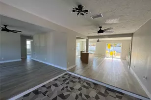 4670 33rd Ave N, Saint Petersburg, FL 33713 - Photo 8