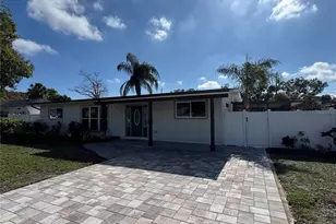 4670 33rd Ave N, Saint Petersburg, FL 33713 - Photo 2