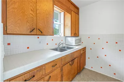 356 1/2 14th Avenue NE, Saint Petersburg, FL 33701 - Photo 6