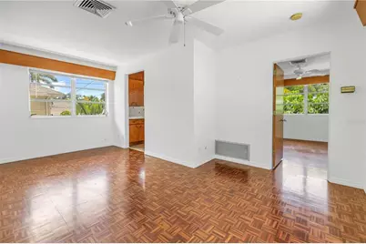 356 1/2 14th Avenue NE, Saint Petersburg, FL 33701 - Photo 8