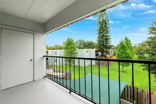 2834 Somerset Park Dr, Tampa, FL 33613 - Photo 20