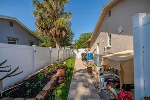 6001 19th St NE, Saint Petersburg, FL 33703 - Photo 28