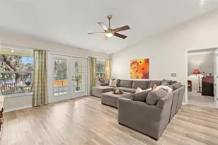 734 Berry Bramble Dr, Brandon, FL 33510 - Photo 16