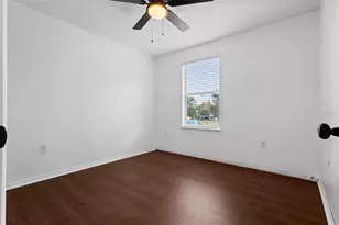 4431 Ashburn Square Dr, Tampa, FL 33610 - Photo 6