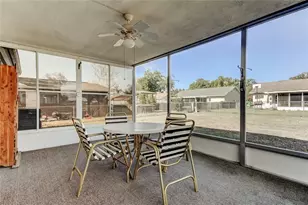 7905 Putnam Cir, New Port Richey, FL 34655 - Photo 18