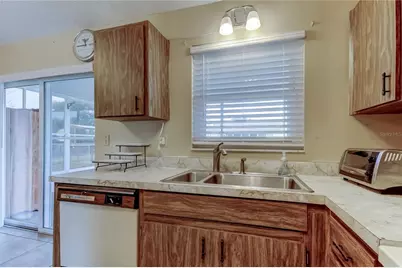 7905 Putnam Circle, New Port Richey, FL 34655 - Photo 8