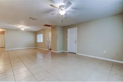 5760 71st Street N, Saint Petersburg, FL 33709 - Photo 16