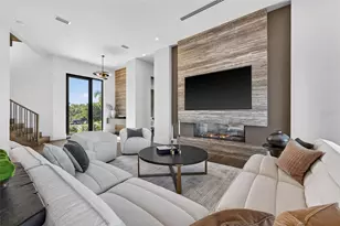 1075 31st Terrace NE, Saint Petersburg, FL 33704 - Photo 4