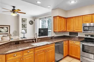 4266 Preserve Pl, Palm Harbor, FL 34685 - Photo 10