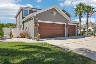 2624 Kenchester Loop, Wesley Chapel, FL 33543 - Photo 2