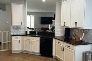211 Westchester Hills Ln, Valrico, FL 33594 - Photo 28