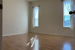 11204 Clear Oak Cir, New Port Richey, FL 34654 - Photo 12