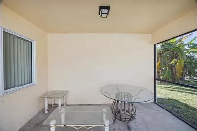 11239 Southwind Lake Drive, Gibsonton, FL 33534 - Photo 20