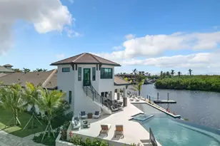 14201 Bay Dr, Fort Myers, FL 33919 - Photo 1