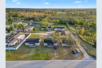 301 SW 3rd Terrace, Mulberry, FL 33860 - Photo 2