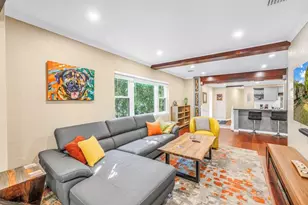 5344 1st Ave S, Saint Petersburg, FL 33707 - Photo 8