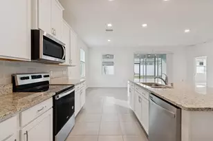 7139 Steer Blade Dr, Zephyrhills, FL 33541 - Photo 22