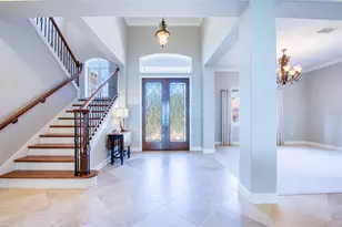 5918 Bahama Shores Dr S, Saint Petersburg, FL 33705 - Photo 6