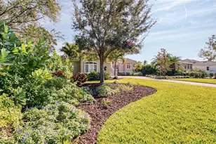 5918 Bahama Shores Dr S, Saint Petersburg, FL 33705 - Photo 2