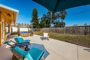 1447 Hill Dr, Largo, FL 33770 - Photo 20