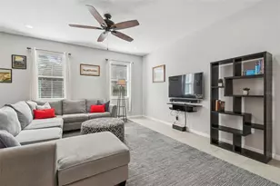 8213 Barnside View Ln, Gibsonton, FL 33534 - Photo 10