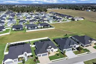 6998 Bentridge Dr, Lakeland, FL 33813 - Photo 2