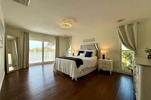 812 Island Way, Clearwater Beach, FL 33767 - Photo 72