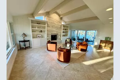 812 Island Way, Clearwater Beach, FL 33767 - Photo 10