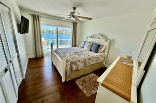 812 Island Way, Clearwater Beach, FL 33767 - Photo 96