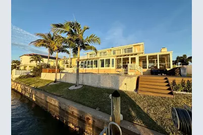 812 Island Way, Clearwater Beach, FL 33767 - Photo 68