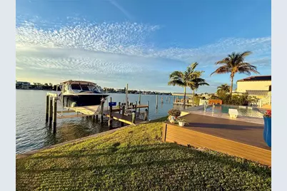 812 Island Way, Clearwater Beach, FL 33767 - Photo 44